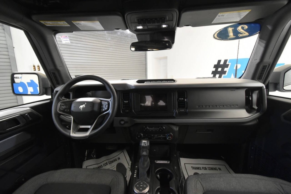 2021 Ford Bronco Base Advanced 4x4 2dr SUV, Silver, Mileage: 77,231 - photo 19