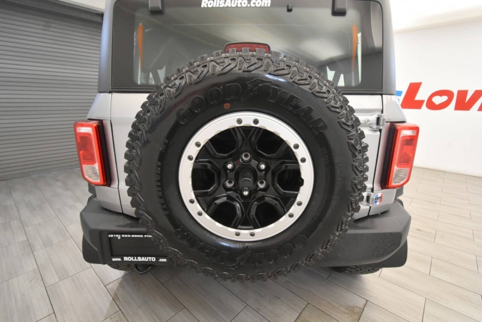 2021 Ford Bronco Base Advanced 4x4 2dr SUV, Silver, Mileage: 77,231 - photo 31
