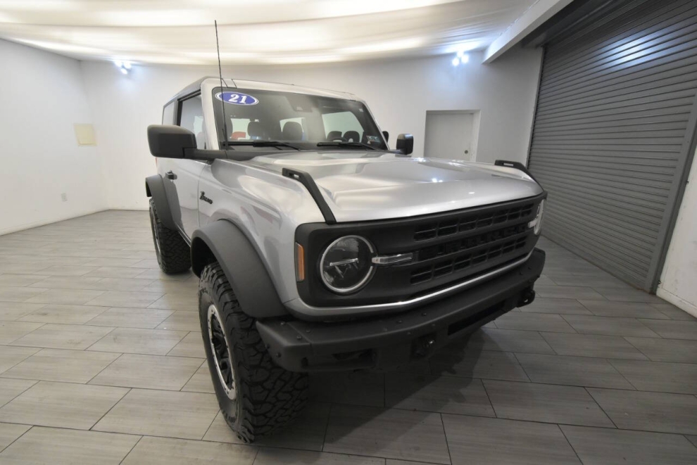 2021 Ford Bronco Base Advanced 4x4 2dr SUV, Silver, Mileage: 77,231 - photo 6