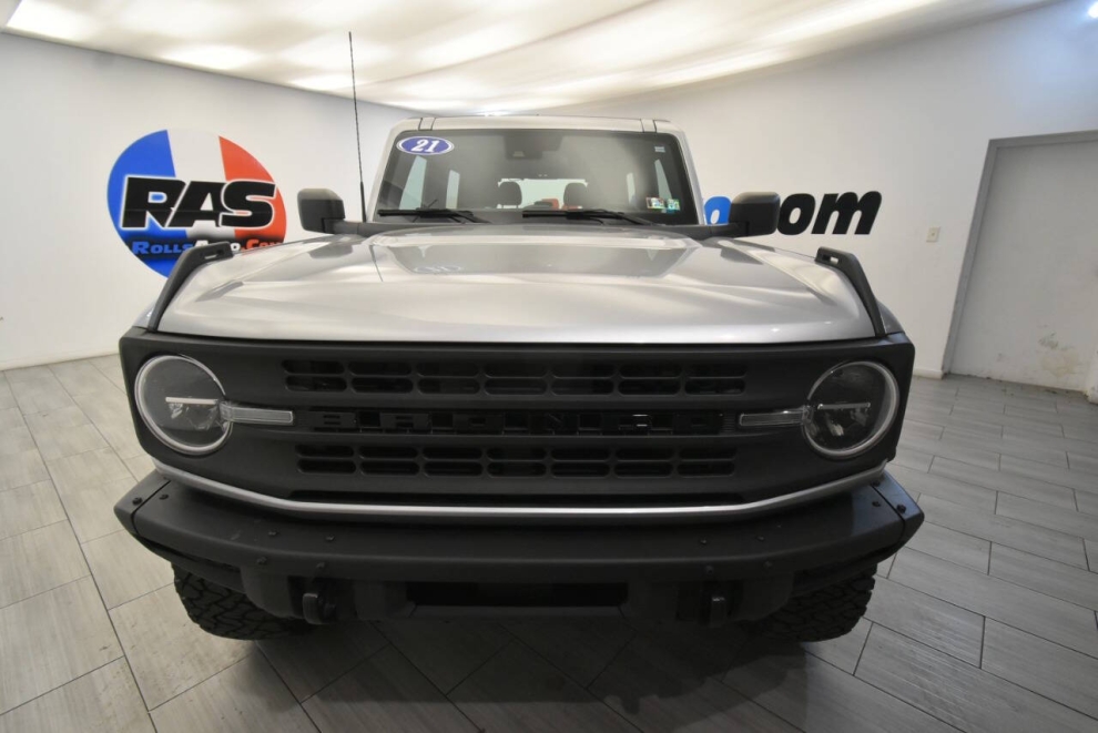 2021 Ford Bronco Base Advanced 4x4 2dr SUV, Silver, Mileage: 77,231 - photo 7