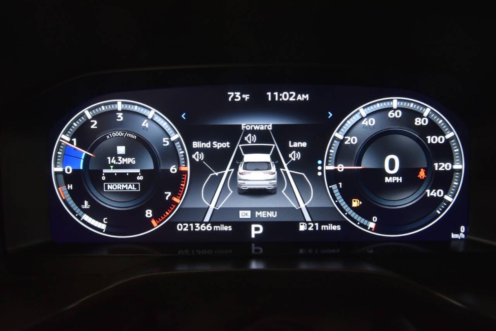 2022 Mitsubishi Outlander SEL AWD 4dr SUV, Silver, Mileage: 21,205 - photo 30