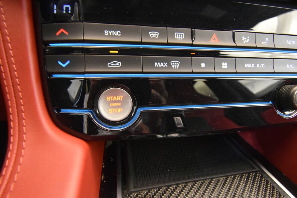 2019 Jaguar F-PACE SVR AWD 4dr SUV, Black, Mileage: 88,300 - photo 25