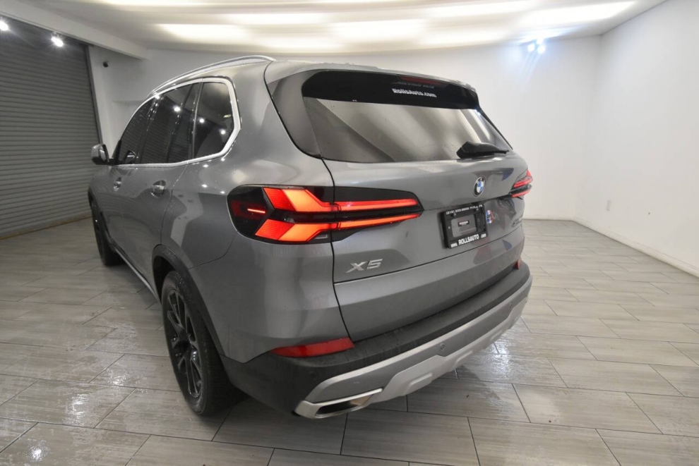 2024 BMW X5 xDrive40i AWD 4dr Sports Activity Vehicle, Gray, Mileage: 33,913 - photo 2