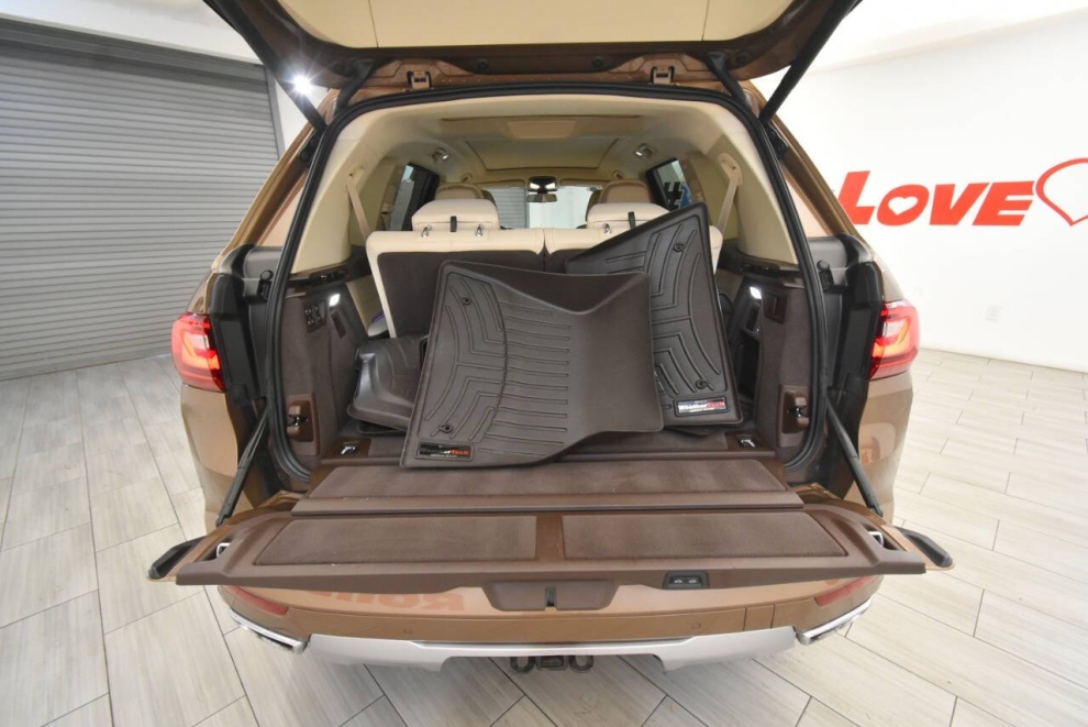 2019 BMW X7 xDrive50i AWD 4dr Sports Activity Vehicle, Gold, Mileage: 84,050 - photo 35