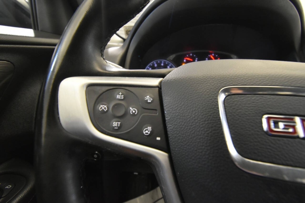 2024 GMC Terrain SLT AWD 4dr SUV, Gray, Mileage: 63,954 - photo 25