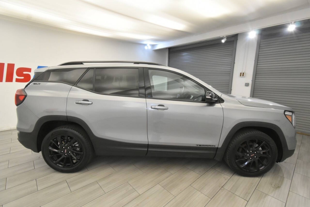 2024 GMC Terrain SLT AWD 4dr SUV, Gray, Mileage: 63,954 - photo 5