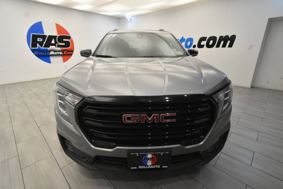 2024 GMC Terrain SLT AWD 4dr SUV, Gray, Mileage: 63,954 - photo 7