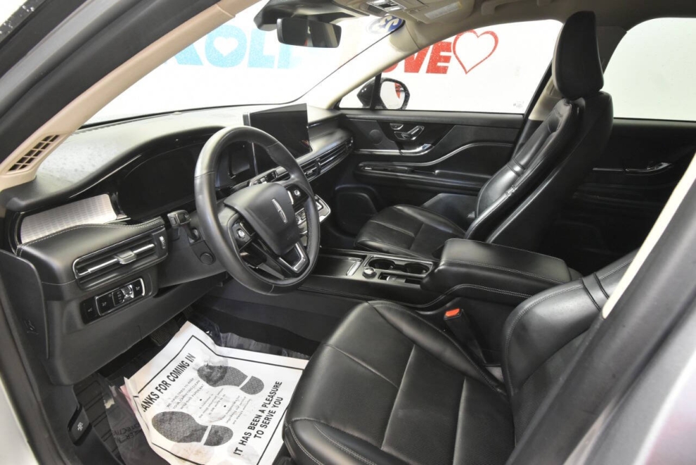 2023 Lincoln Corsair Standard AWD 4dr SUV, Plata, Mileage: 67,004 - photo 11