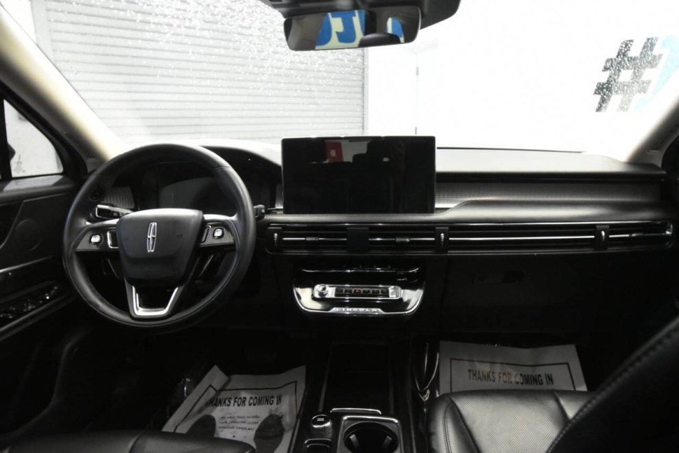 2023 Lincoln Corsair Standard AWD 4dr SUV, Plata, Mileage: 67,004 - photo 19