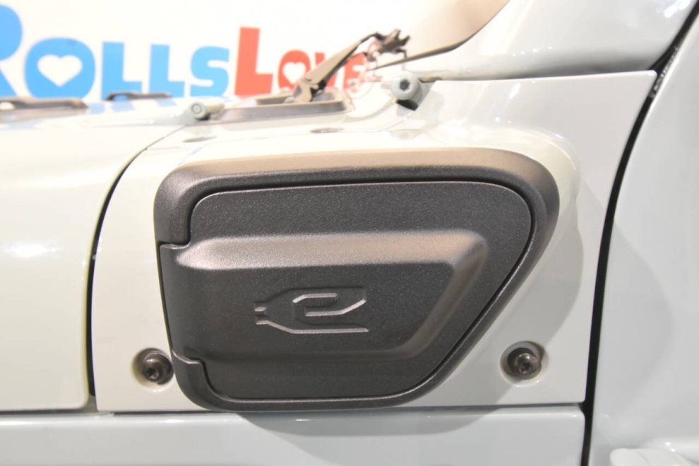 2024 Jeep Wrangler Willys 4xe 4x4 4dr SUV, Gray, Mileage: 57,565 - photo 14
