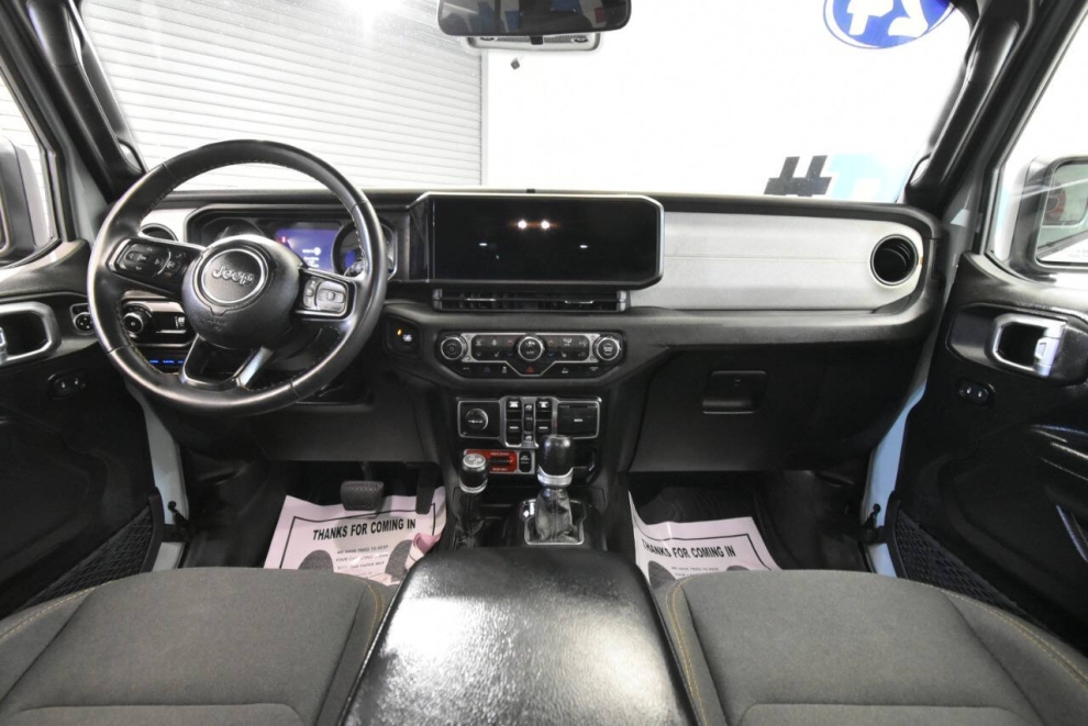 2024 Jeep Wrangler Willys 4xe 4x4 4dr SUV, Gray, Mileage: 57,565 - photo 24