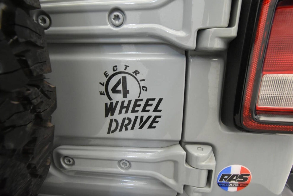 2024 Jeep Wrangler Willys 4xe 4x4 4dr SUV, Gray, Mileage: 57,565 - photo 44