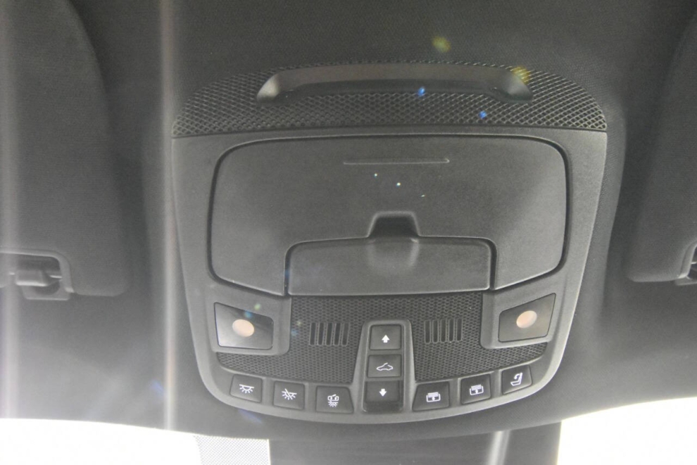 2020 Lincoln Navigator Reserve 4x4 4dr SUV, White, Mileage: 80,123 - photo 37