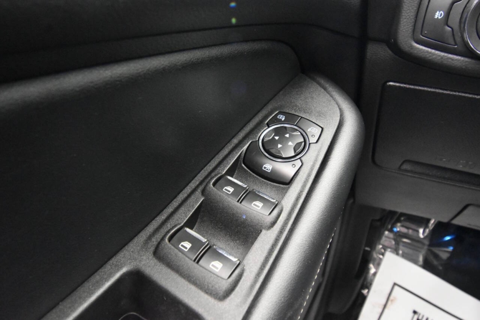 2021 Ford Edge ST AWD 4dr Crossover, Black, Mileage: 75,756 - photo 32