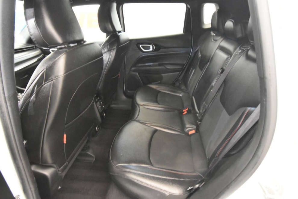 2024 Jeep Compass Trailhawk 4x4 4dr SUV, White, Mileage: 46,943 - photo 16