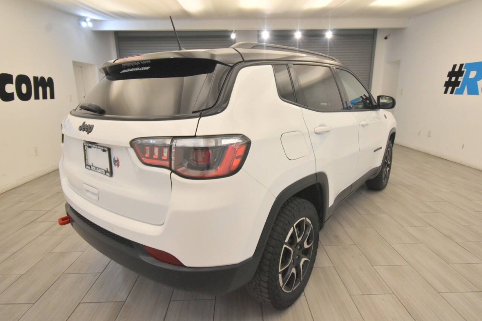 2024 Jeep Compass Trailhawk 4x4 4dr SUV, White, Mileage: 46,943 - photo 4