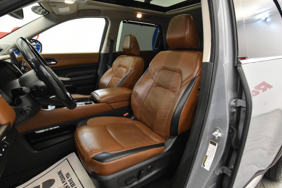 2022 Nissan Pathfinder Platinum AWD 4dr SUV, Gray, Mileage: 108,955 - photo 10
