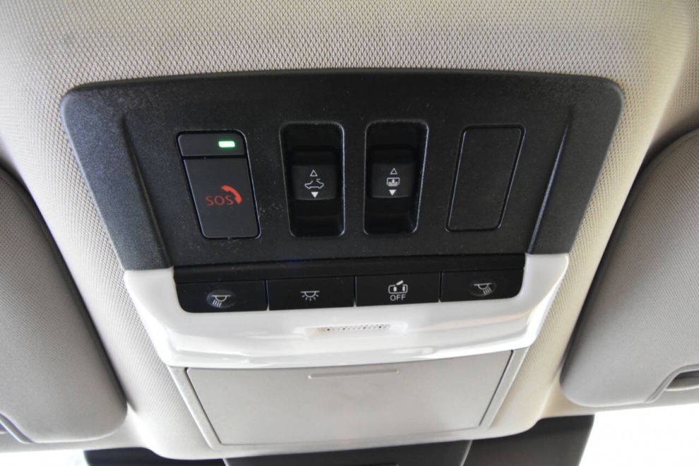2022 Nissan Pathfinder Platinum AWD 4dr SUV, Gray, Mileage: 108,955 - photo 35
