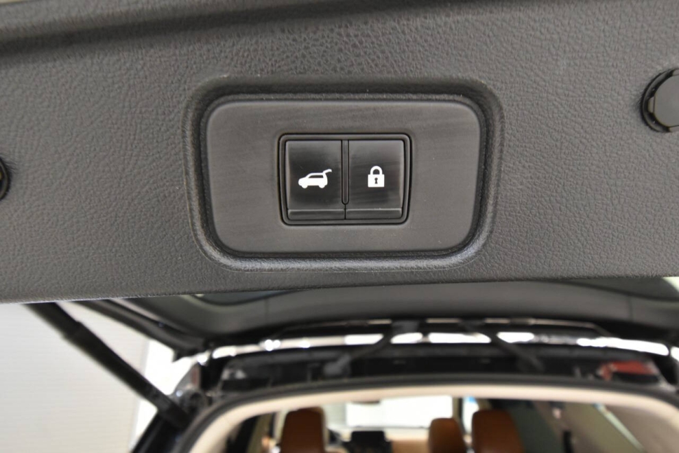 2022 Nissan Pathfinder Platinum AWD 4dr SUV, Gray, Mileage: 108,955 - photo 38