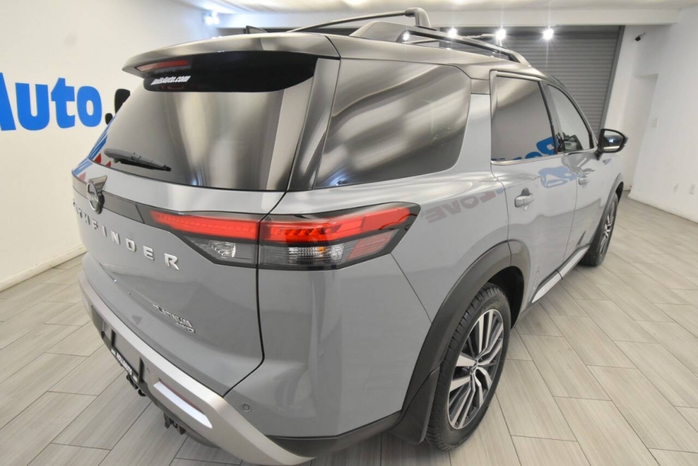 2022 Nissan Pathfinder Platinum AWD 4dr SUV, Gray, Mileage: 108,955 - photo 4