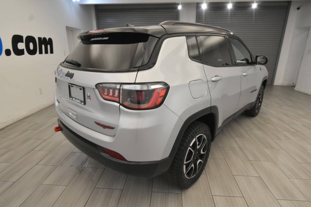 2024 Jeep Compass Trailhawk 4x4 4dr SUV, Silver, Mileage: 47,671 - photo 4