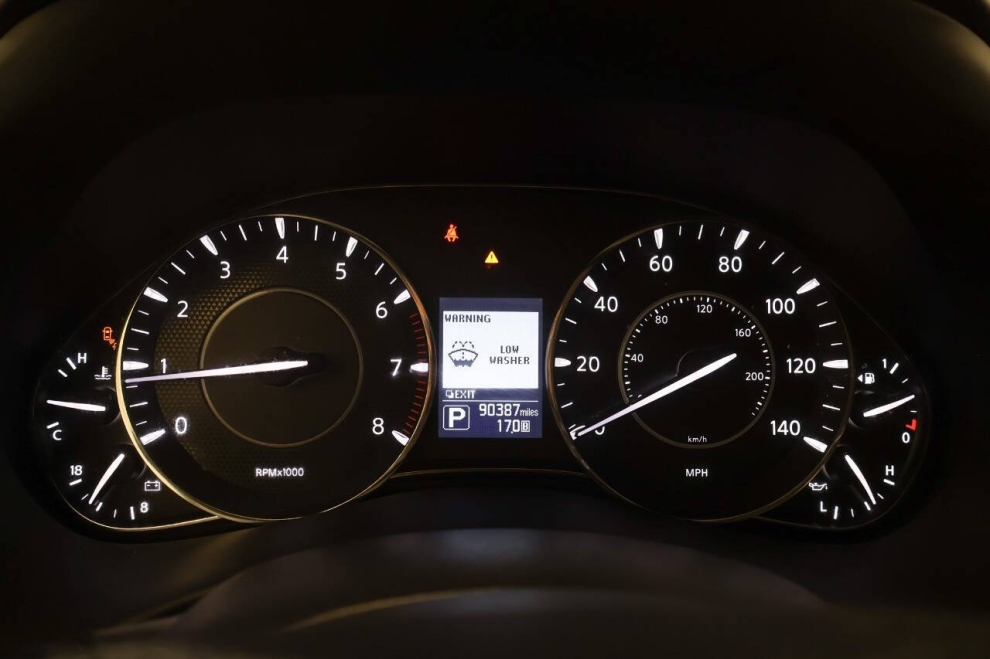 2019 Nissan Armada Platinum 4x4 4dr SUV, White, Mileage: 90,370 - photo 36