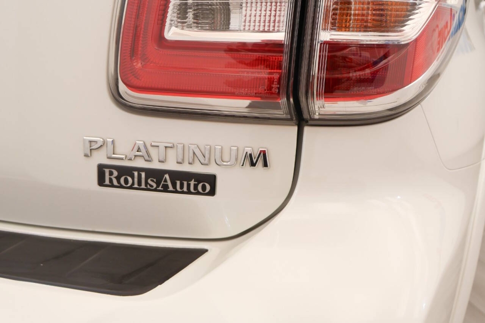 2019 Nissan Armada Platinum 4x4 4dr SUV, White, Mileage: 90,370 - photo 43