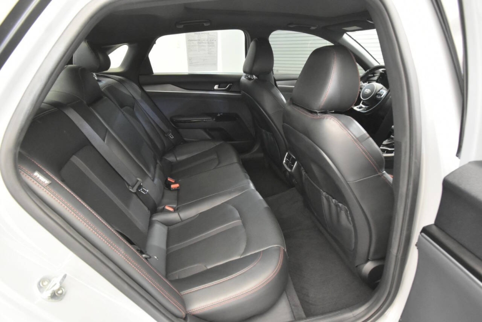 2021 Kia K5 GT 4dr Sedan, Gray, Mileage: 64,522 - photo 17