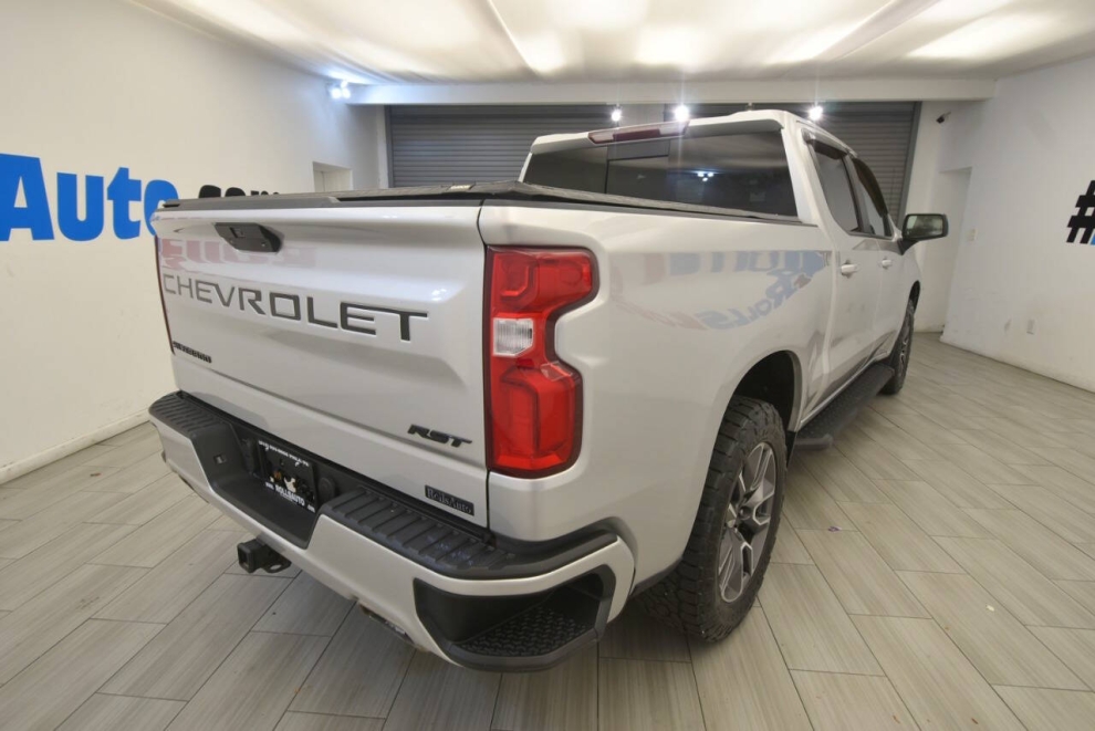 2021 Chevrolet Silverado 1500 RST 4x4 4dr Crew Cab 5.8 ft. SB, Silver, Mileage: 97,868 - photo 4