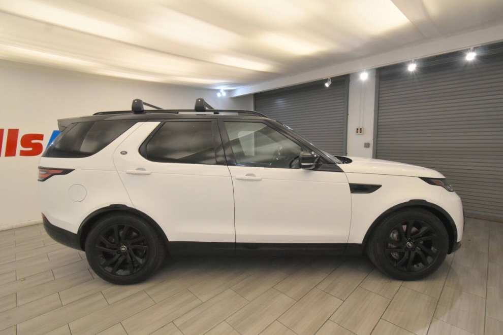 2020 Land Rover Discovery Landmark Edition AWD 4dr SUV, White, Mileage: 76,590 - photo 5