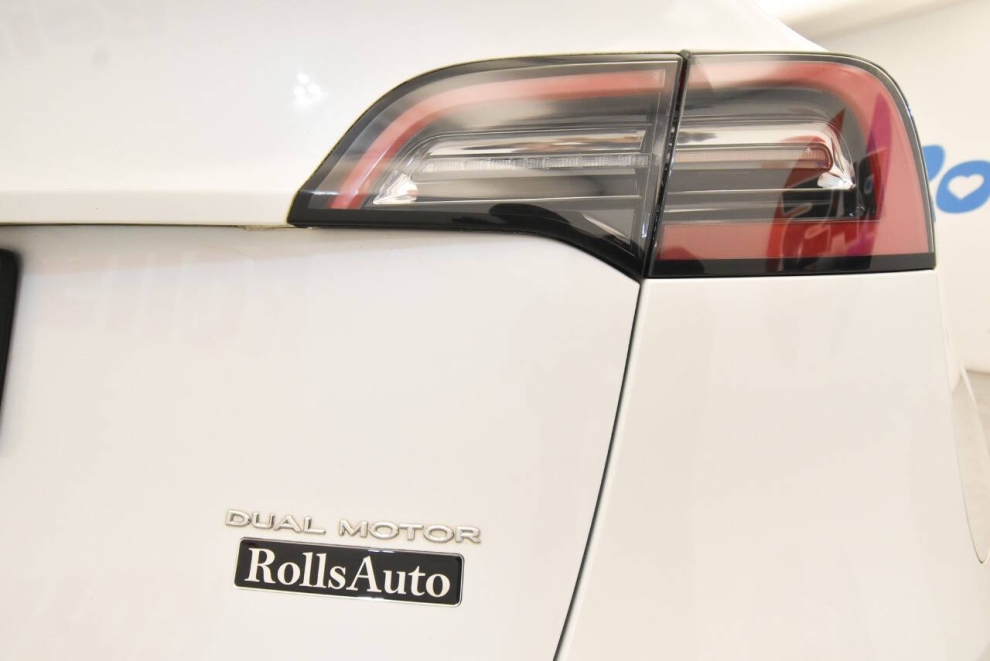 2022 Tesla Model Y Long Range AWD 4dr Crossover, White, Mileage: 70,101 - photo 33
