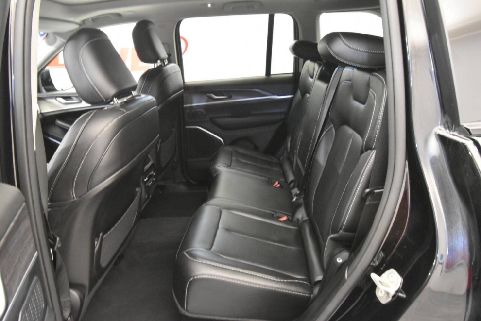 2024 Jeep Grand Cherokee 4xe 4x4 4dr SUV, Black, Mileage: 41,161 - photo 15