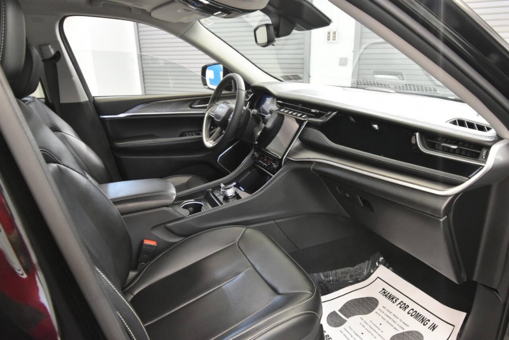 2024 Jeep Grand Cherokee 4xe 4x4 4dr SUV, Black, Mileage: 41,161 - photo 17