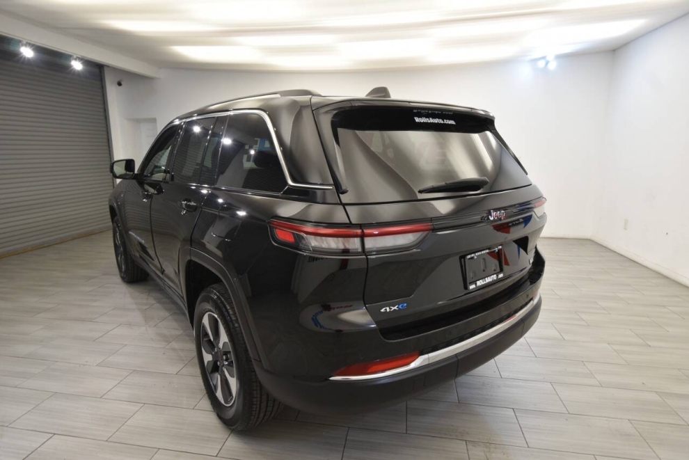 2024 Jeep Grand Cherokee 4xe 4x4 4dr SUV, Black, Mileage: 41,161 - photo 2