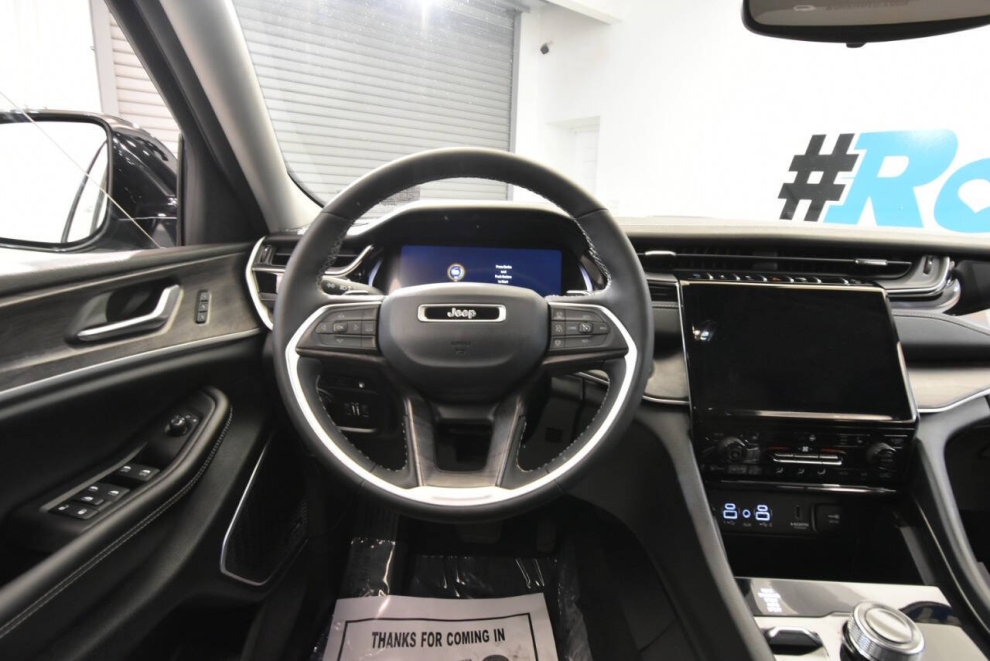 2024 Jeep Grand Cherokee 4xe 4x4 4dr SUV, Black, Mileage: 41,161 - photo 21