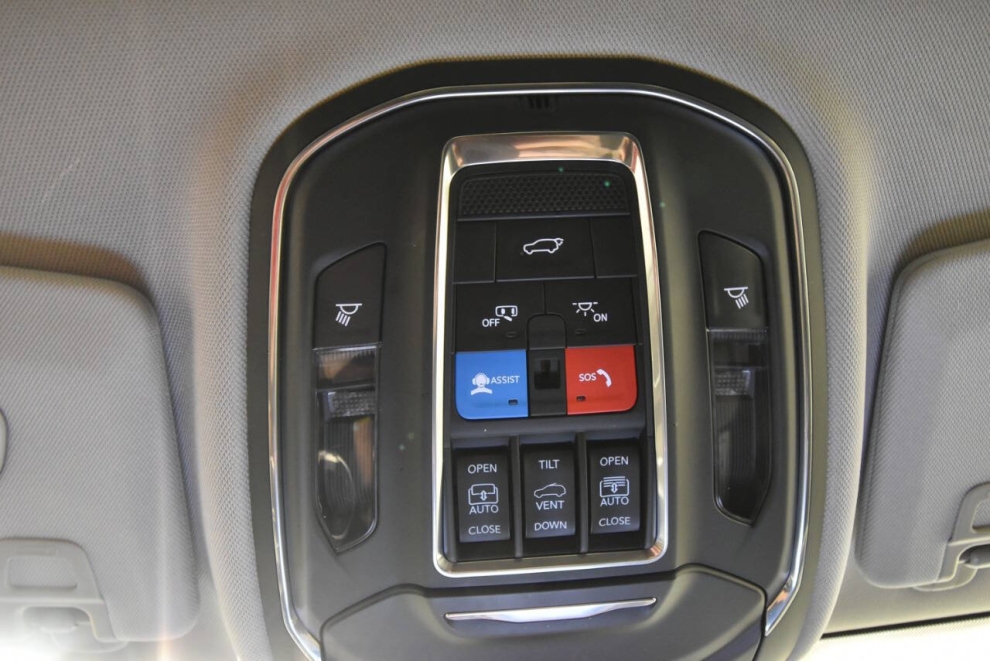 2024 Jeep Grand Cherokee 4xe 4x4 4dr SUV, Black, Mileage: 41,161 - photo 33