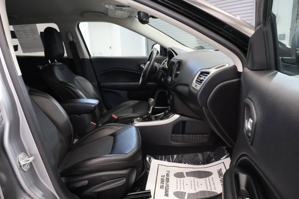2019 Jeep Compass Altitude 4x4 4dr SUV, Silver, Mileage: 46,017 - photo 17