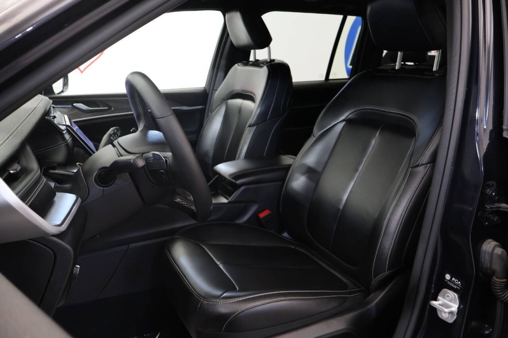 2024 Jeep Grand Cherokee 4xe 4x4 4dr SUV, Blue, Mileage: 18,941 - photo 13