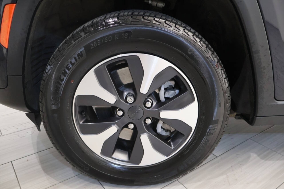 2024 Jeep Grand Cherokee 4xe 4x4 4dr SUV, Blue, Mileage: 18,941 - photo 9