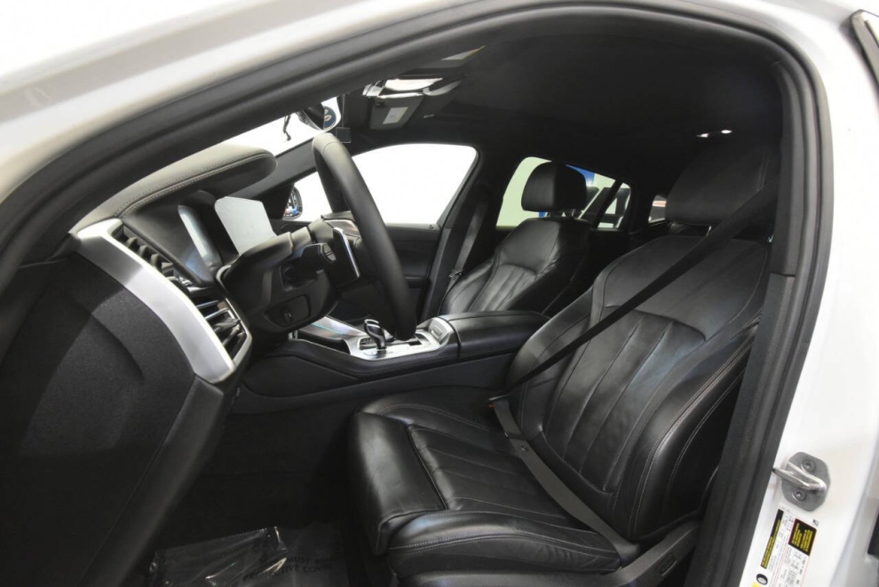 2022 BMW X6 xDrive40i AWD 4dr Sports Activity Coupe, White, Mileage: 72,687 - photo 11