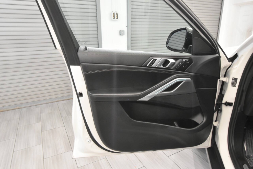 2022 BMW X6 xDrive40i AWD 4dr Sports Activity Coupe, White, Mileage: 72,687 - photo 12