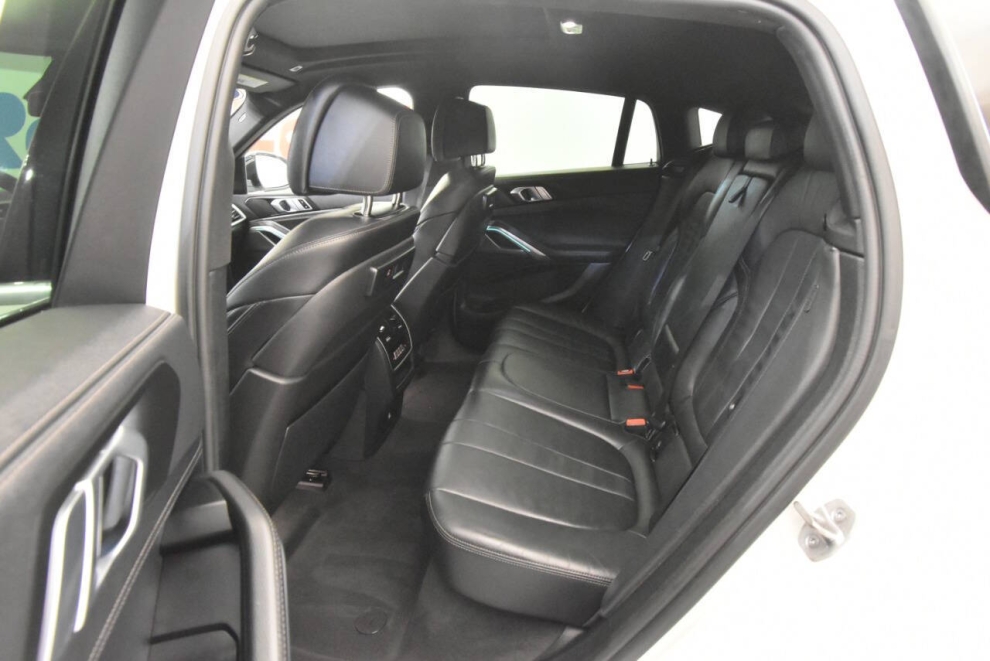 2022 BMW X6 xDrive40i AWD 4dr Sports Activity Coupe, White, Mileage: 72,687 - photo 13
