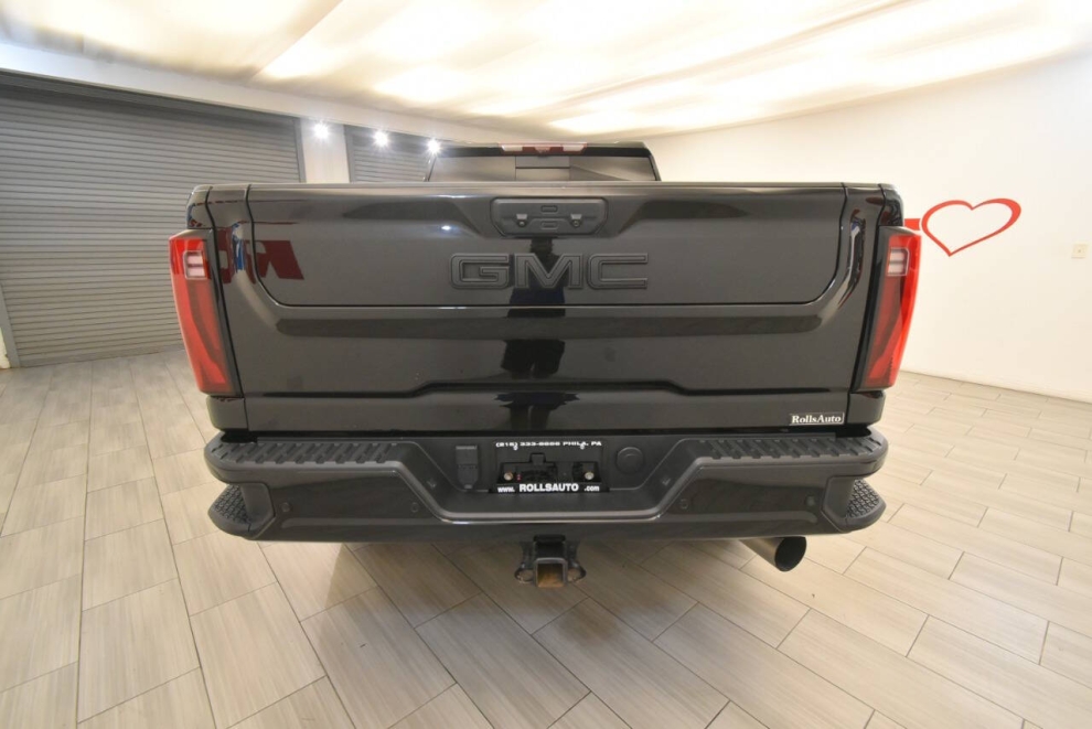 2024 GMC Sierra 2500HD Denali Ultimate 4x4 4dr Crew Cab SB, Black, Mileage: 51,599 - photo 3