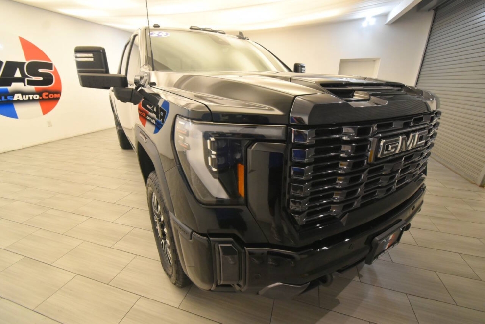 2024 GMC Sierra 2500HD Denali Ultimate 4x4 4dr Crew Cab SB, Black, Mileage: 51,599 - photo 6
