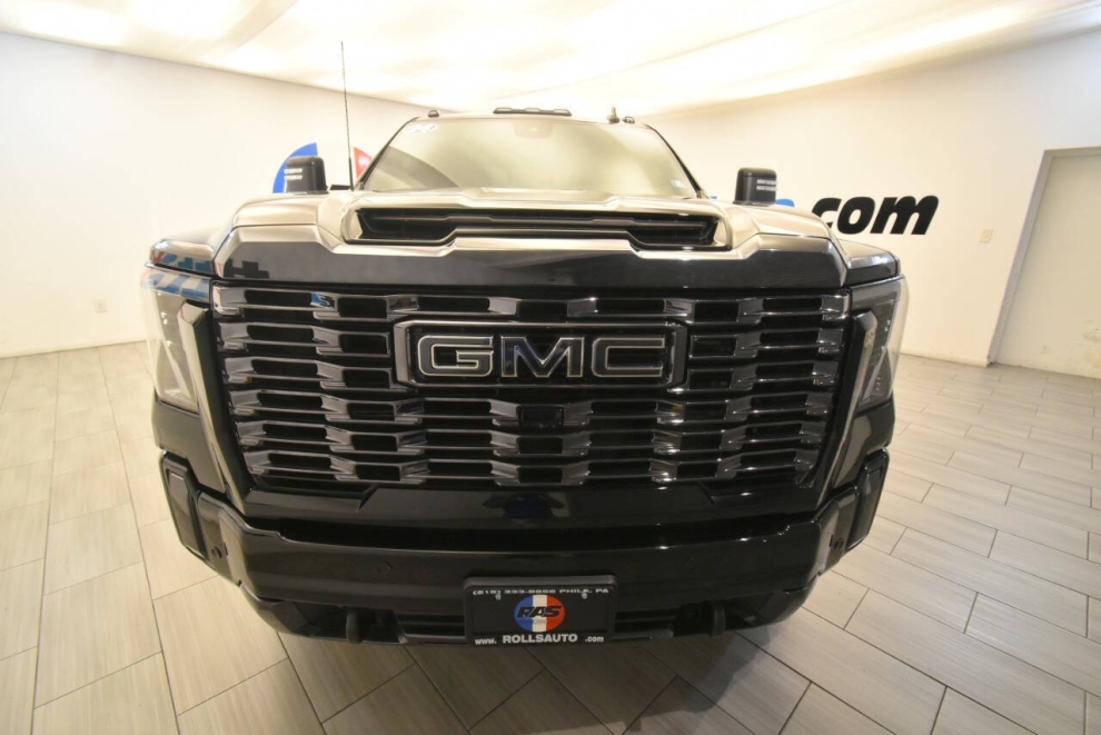 2024 GMC Sierra 2500HD Denali Ultimate 4x4 4dr Crew Cab SB, Black, Mileage: 51,599 - photo 7