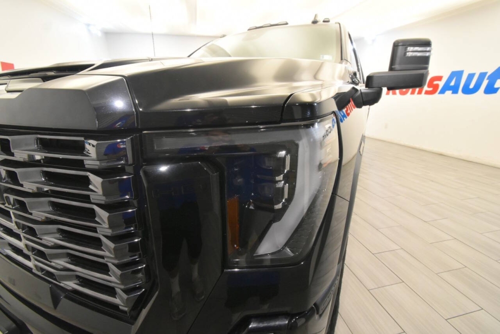 2024 GMC Sierra 2500HD Denali Ultimate 4x4 4dr Crew Cab SB, Black, Mileage: 51,599 - photo 8