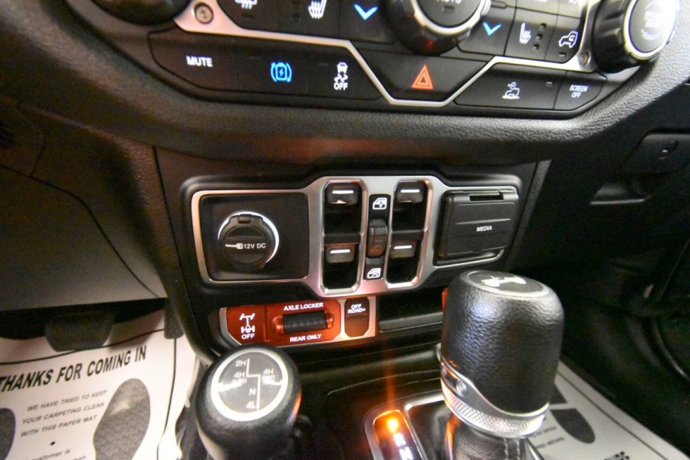 2024 Jeep Wrangler Willys 4xe 4x4 4dr SUV, Gris, Mileage: 28,048 - photo 27