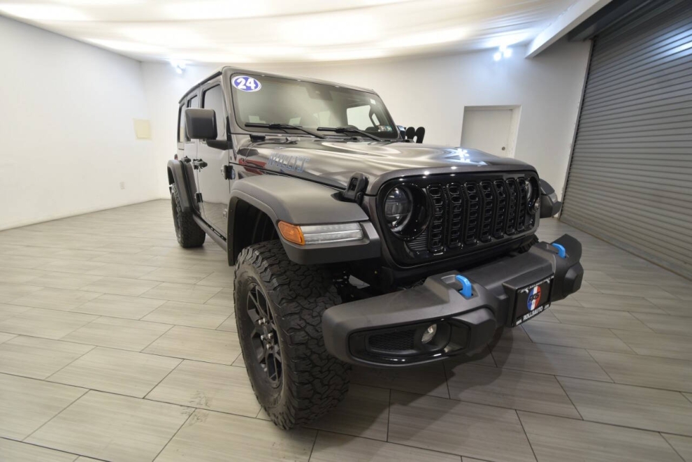 2024 Jeep Wrangler Willys 4xe 4x4 4dr SUV, Gris, Mileage: 28,048 - photo 6