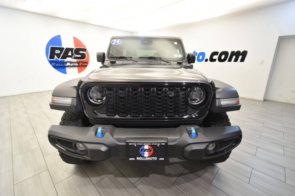 2024 Jeep Wrangler Willys 4xe 4x4 4dr SUV, Gris, Mileage: 28,048 - photo 7