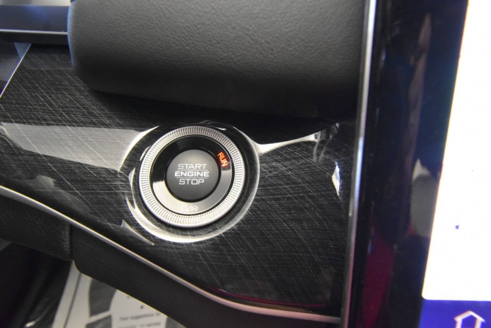 2023 Jeep Grand Cherokee Trailhawk 4xe 4x4 4dr SUV, Silver, Mileage: 28,362 - photo 29
